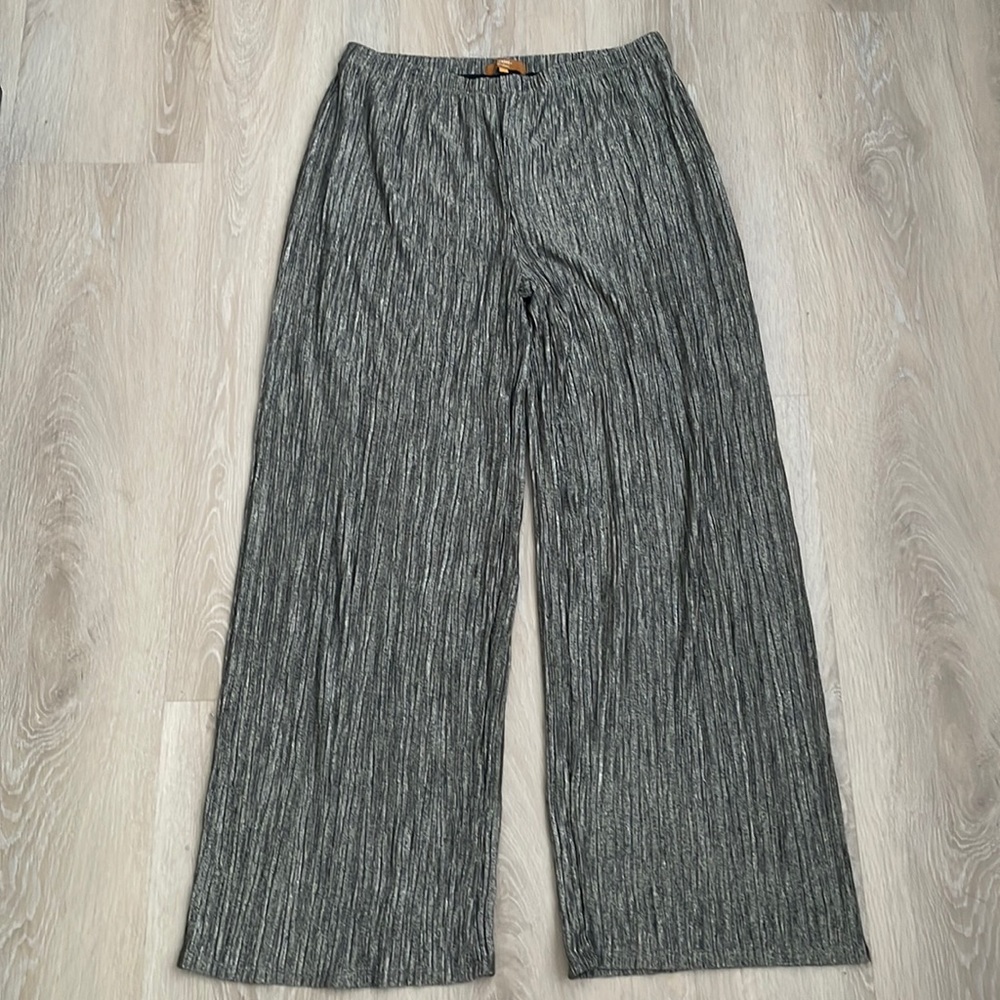 Zendra Women’s metallic wide leg pants